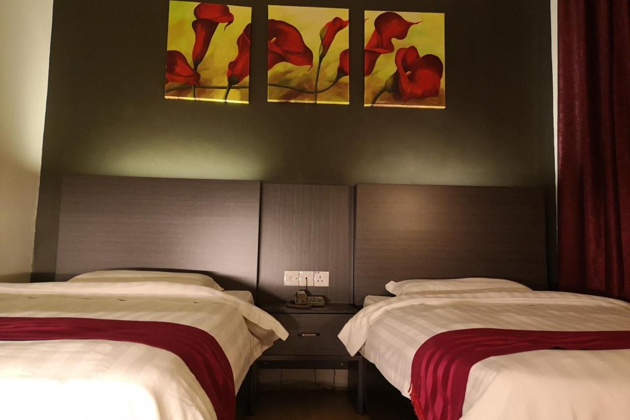 Hotel Kensington Сандакан Екстериор снимка